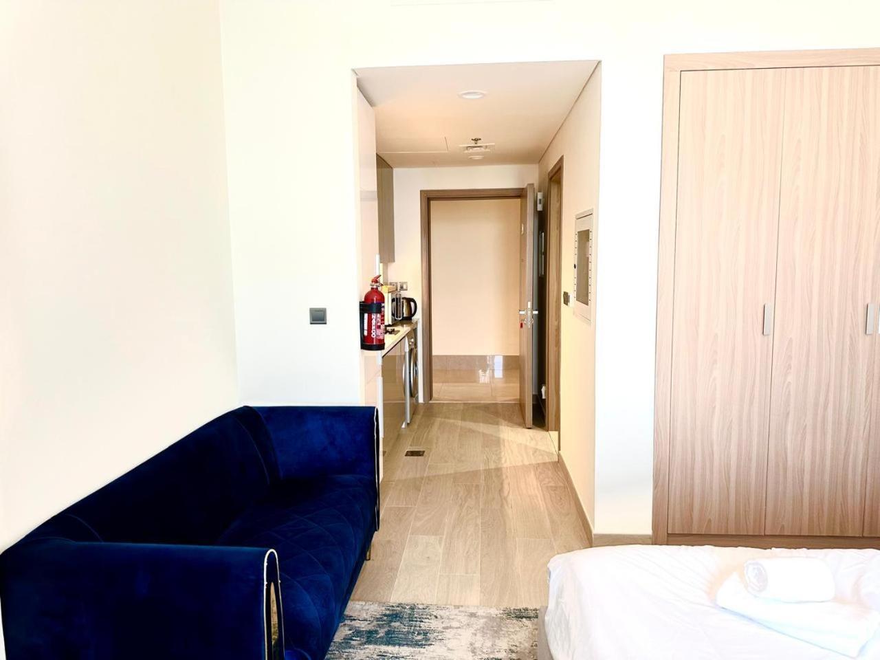 Apartment Stunning Living With Burj Khalifa View