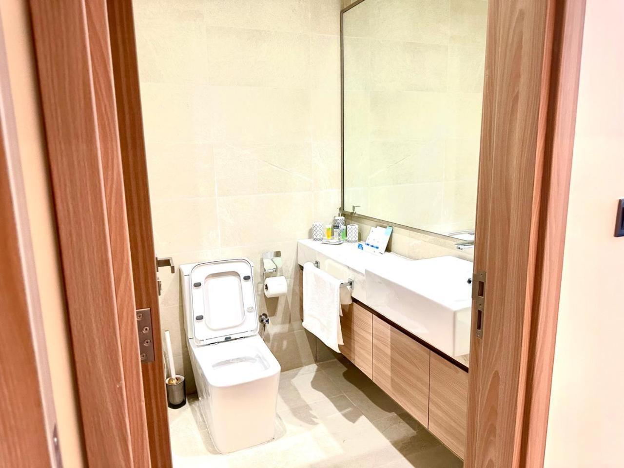 Stunning Living With Burj Khalifa View